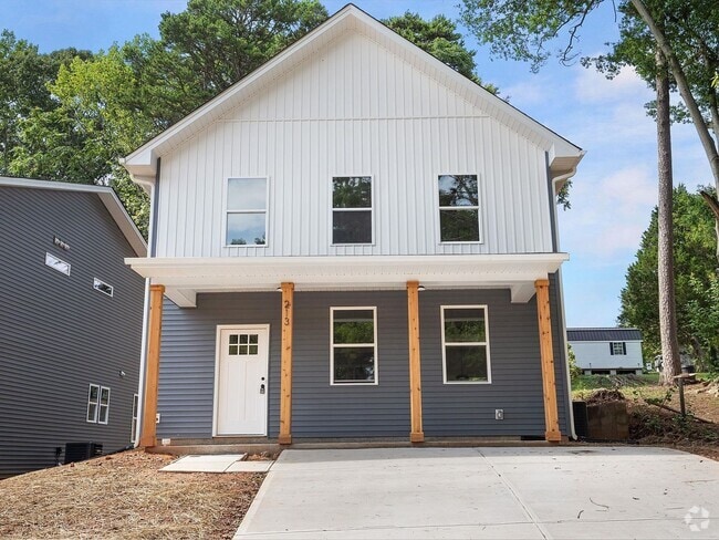 Building Photo - 213 9th Ave SE Rental
