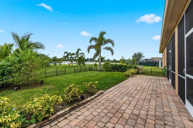 Photo - 2041 SW Imperial St