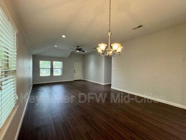 Photo - 3532 Toronto St