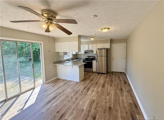 Photo - 832 Fresno Dr