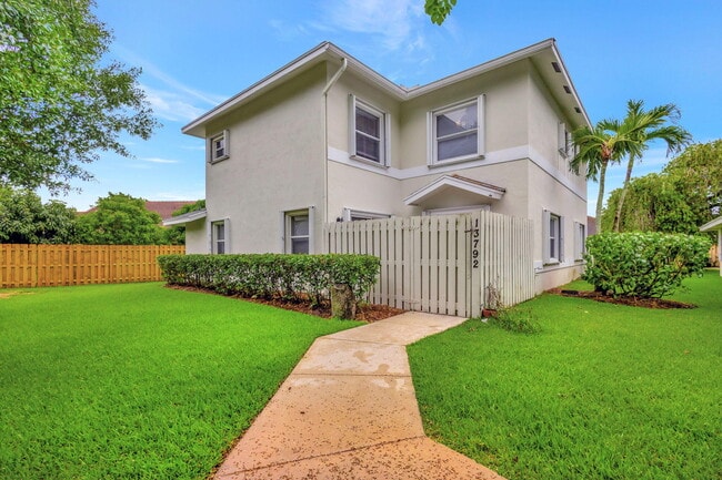 Photo - 13792 Yarmouth Dr Townhome