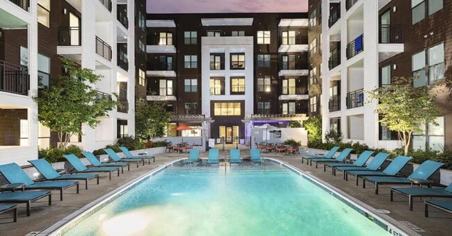 Photo - 2200 State St Unit SI ID1494705P