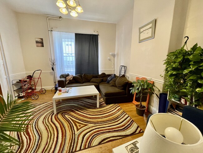 Photo - 686 Parker St Unit 2