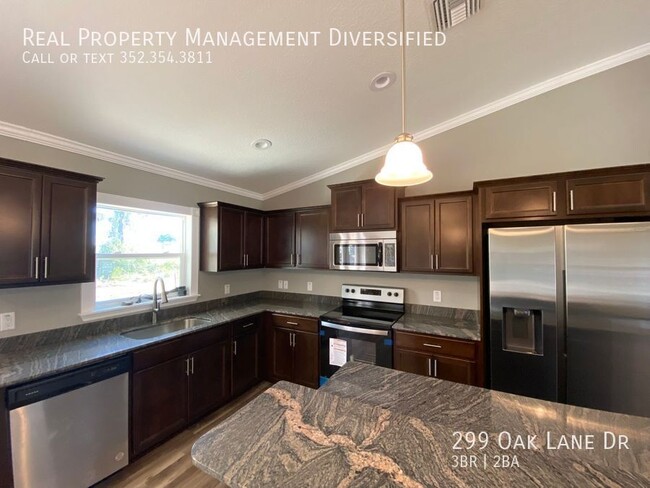 Photo - 299 Oak Ln Dr House