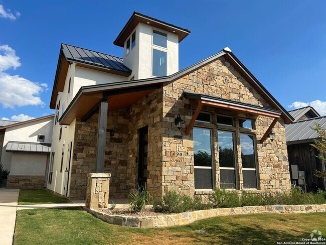 Building Photo - 1690 Gruene Vineyard Crossing Rental