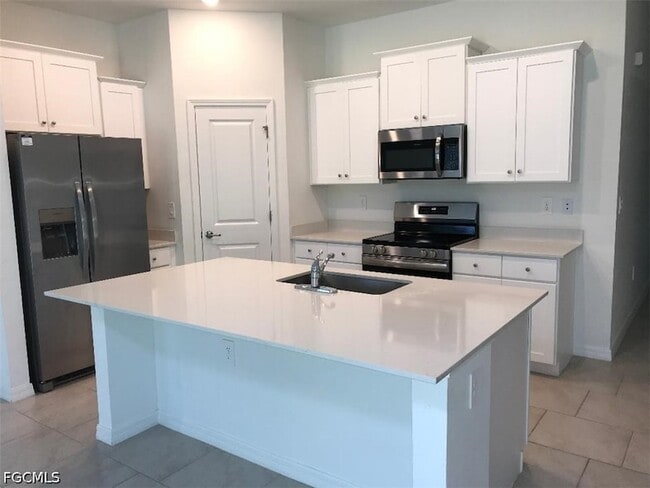 2131 NE 34th Terrace