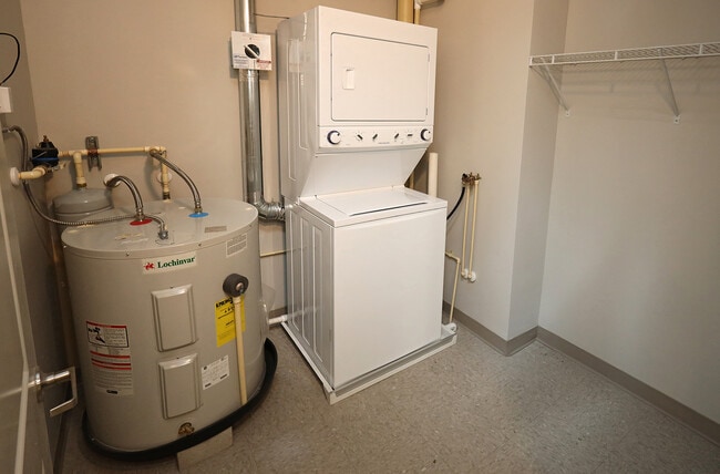 Updated Model Suite - In-Suite Laundry.