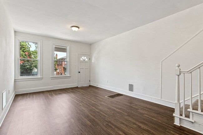 Photo - Spacious 5 Bedroom Home w/ Balcony, Porch & Yard Space!
