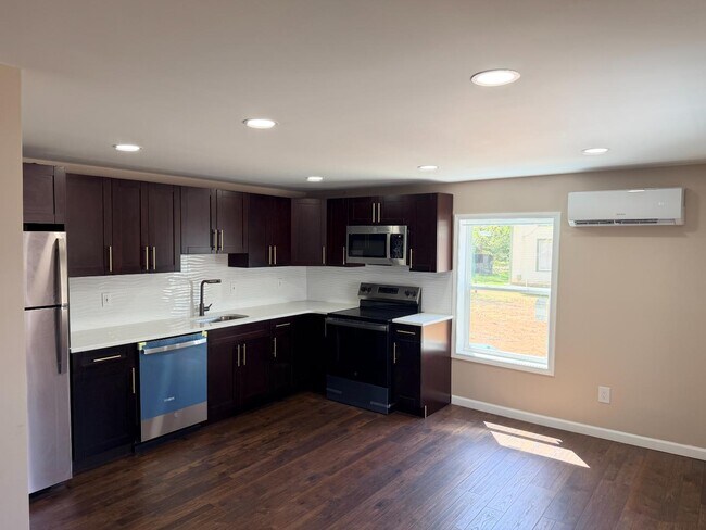 Photo - 817 S Fulton St
