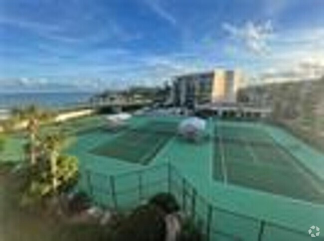 Building Photo - FURNISHED 2/2 CONDO IN RACQUET CLUB OF VER...