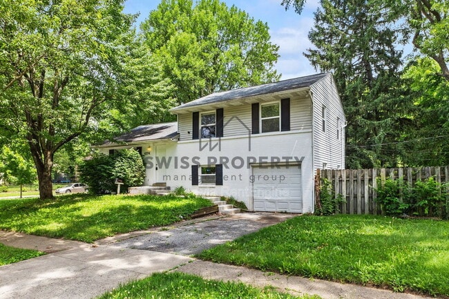 Building Photo - 4594 Dundee Ave