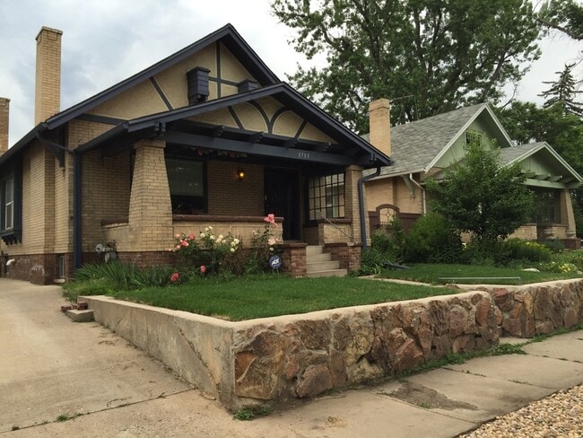 Photo - 3733 Grove St