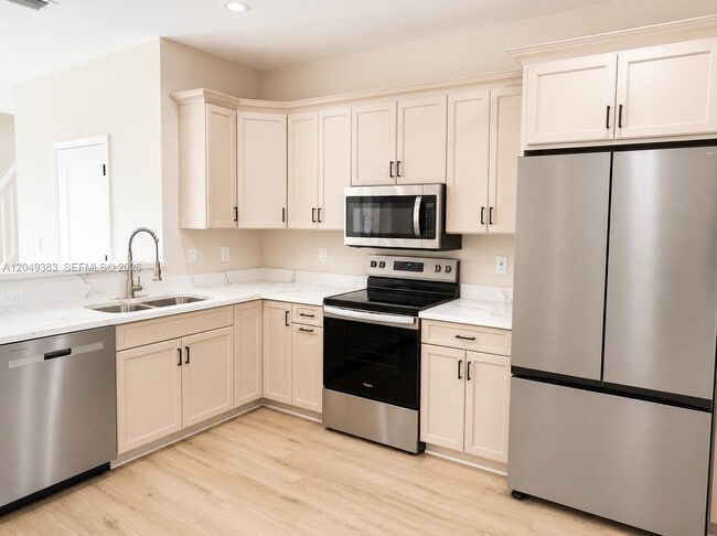 Photo - 1820 Salerno Cir