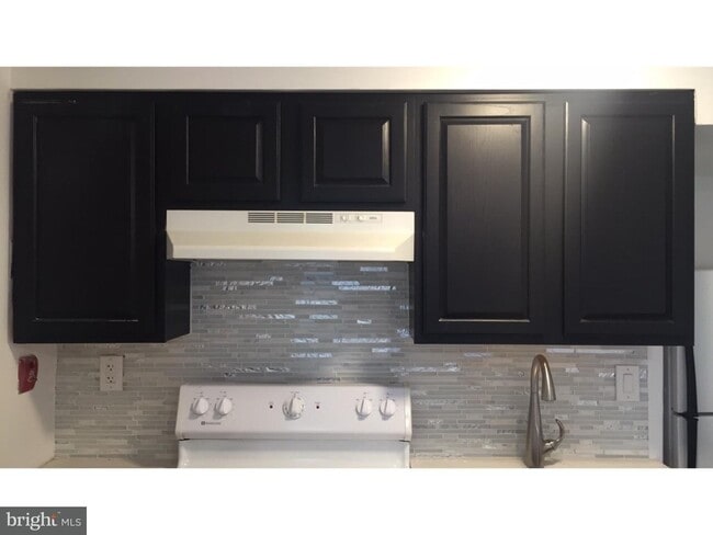 Photo - 1736 Pine St Unidad 3R