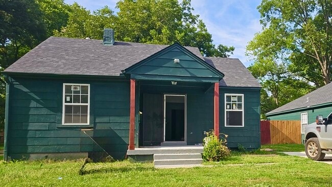 Building Photo - 2816 Arlington Ave