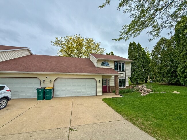 Photo - 101 W Northlawn Dr