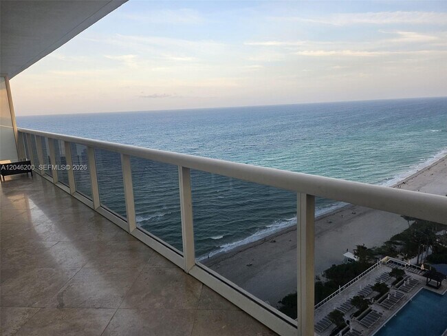 Building Photo - 1830 S Ocean Dr Unit 2403