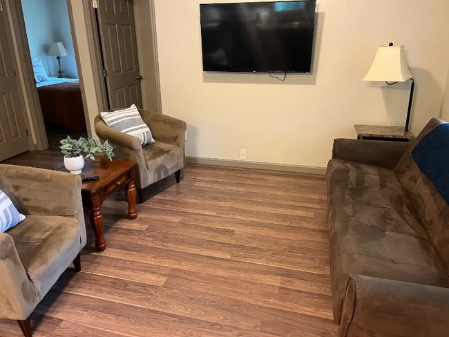 Photo - 123 Voncannon Dr Unit A