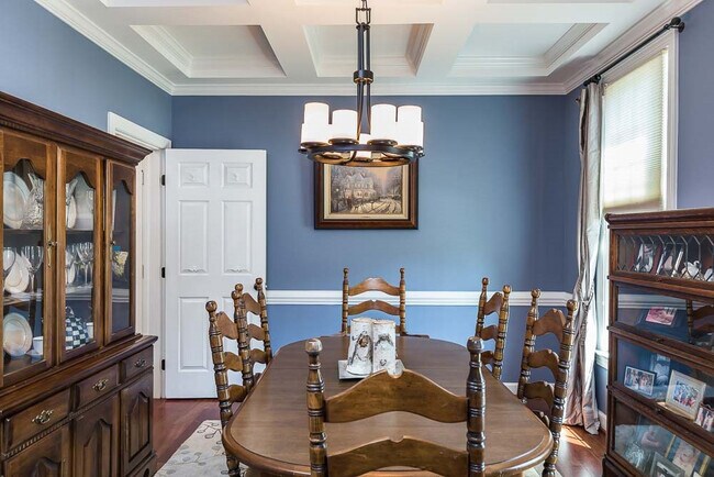 Photo - 237 Parkgate Dr