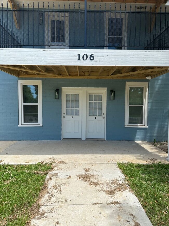 Photo - 106 W Factory St Unit #C