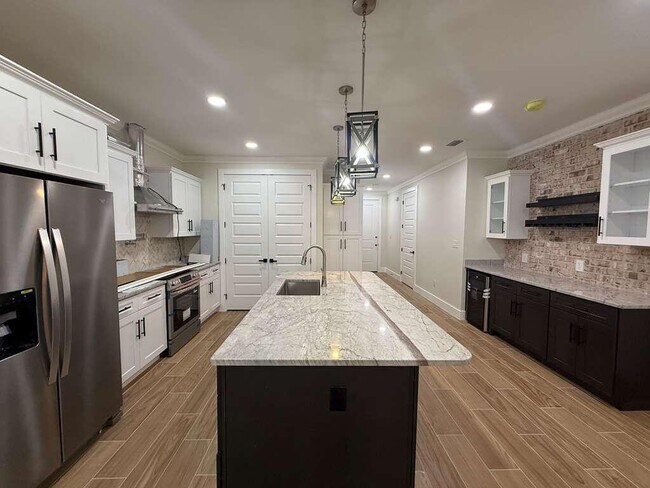 Photo - 361 County Line Rd