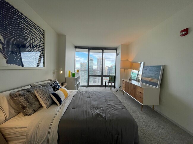 Photo - 300 E Randolph St Unidad 1