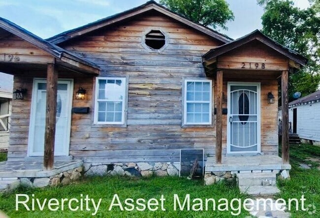 Building Photo - Section 8 Friendly!!! A Must See!!!! Rental