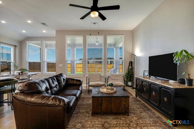 Photo - 5725 Huron Dr