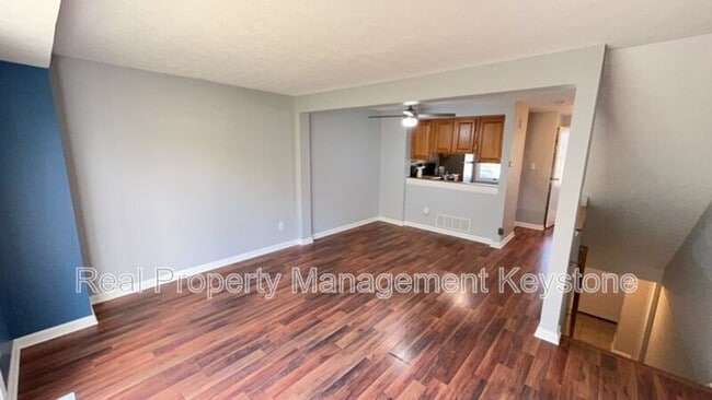 Photo - 231 Shadowlawn Cir