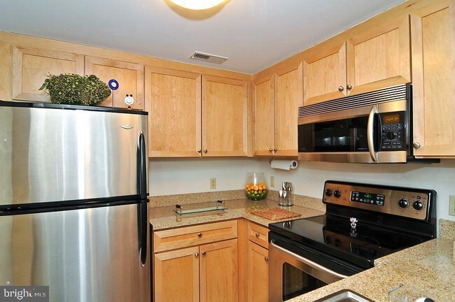 Photo - 1150 K St NW Unit 1305