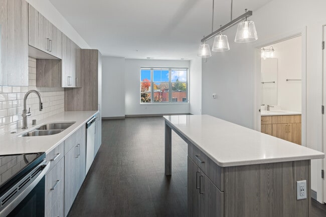 Photo - 2420 E Capitol Dr Unit 302