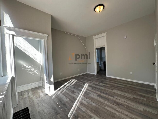 Photo - 509 E Commercial Ave Unit Apt 5