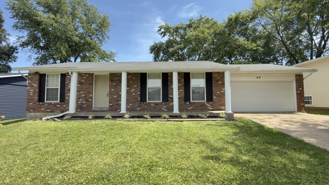 Building Photo - 40 S Hillview Dr