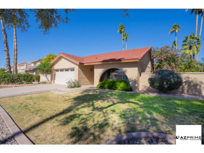 Photo - Thoughtful Finishes and Efficient Layout Make This Stunning 3/2 Tempe residence.