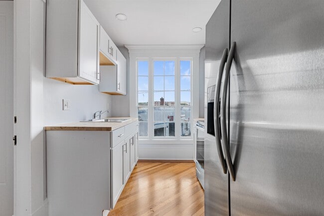 Photo - 109 Pleasant St Unidad 203