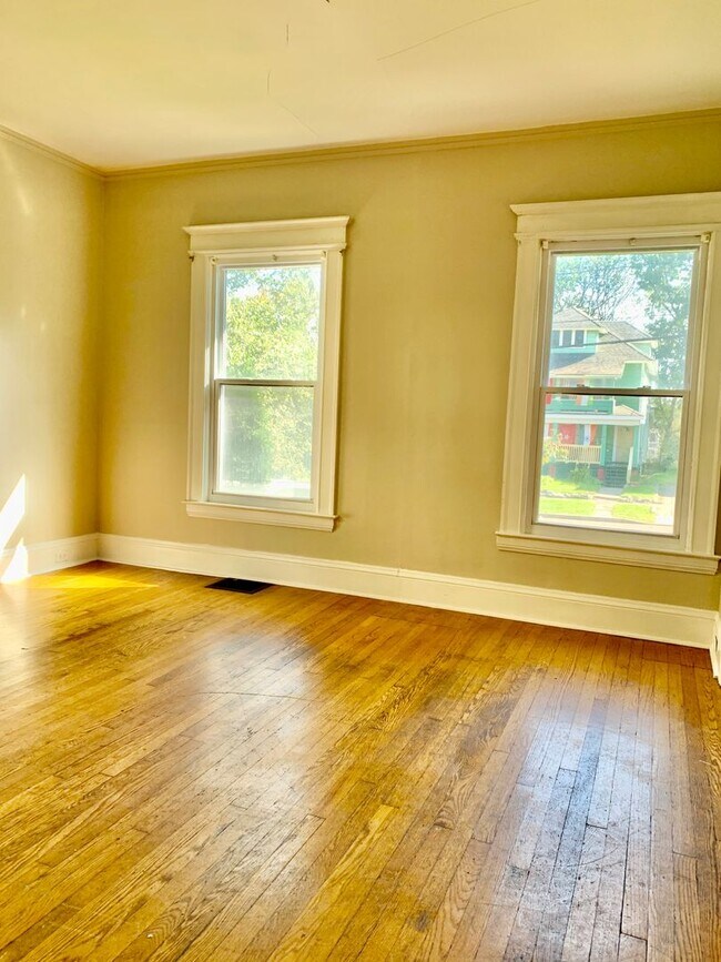 Photo - 922 Westcott St