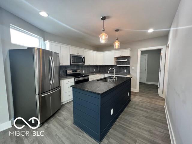 Photo - 1555 English Ave