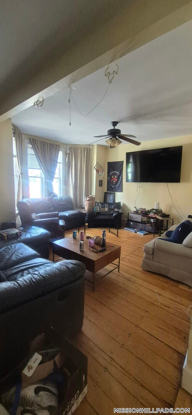 731 Parker St Unit 1