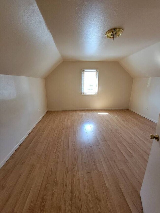 Photo - 2474 S 5th Pl Unit Upper