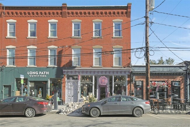 Photo - 77 S Broadway Unidad 2