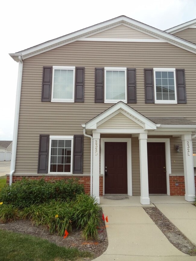 Wonderful 2 bed 2 bath family home. One ca... - Wonderful 2 bed 2 bath family home. One ca...