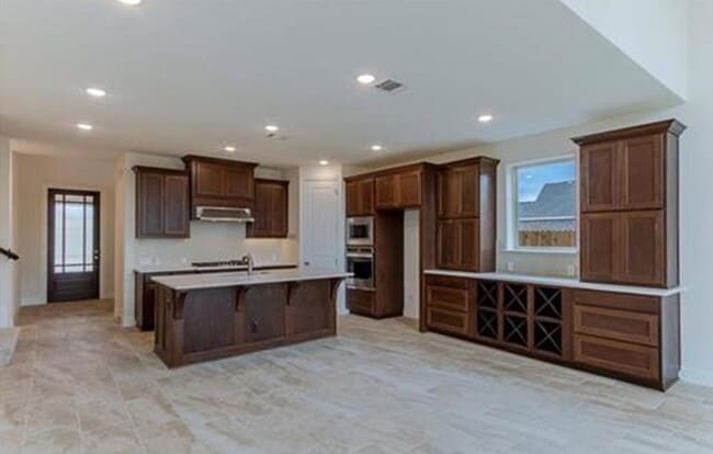 Photo - Beautiful Home 4BED/3BATH house for lease, located down the street from the Historic Gruene