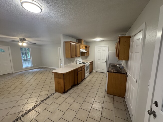 Photo - 23345 Smith Rd