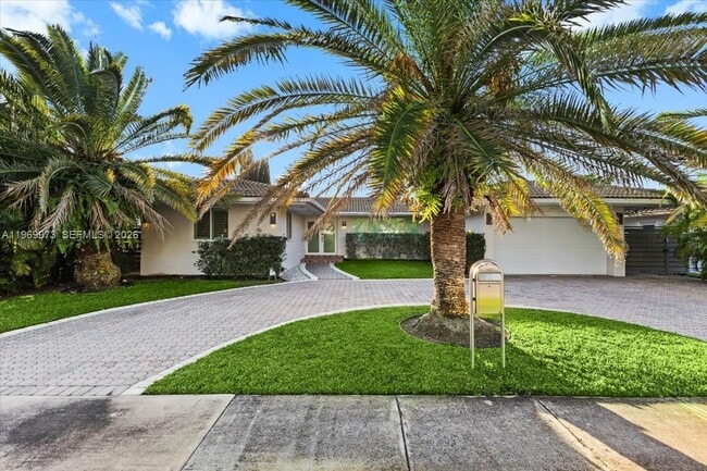 Photo - 12930 Oleander Rd