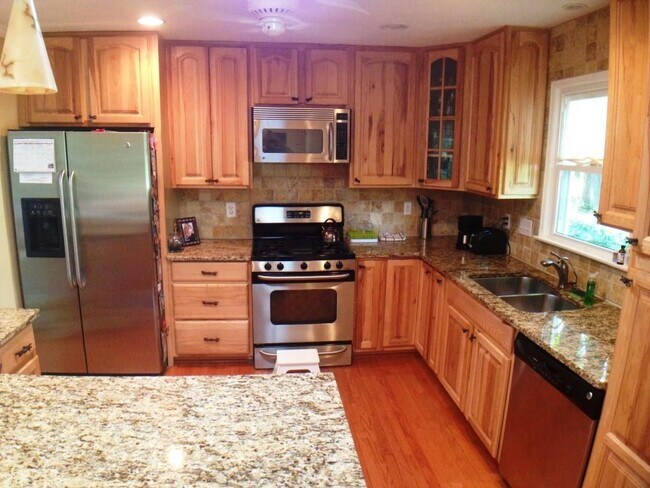 Photo - 2756 Deerwood Trail