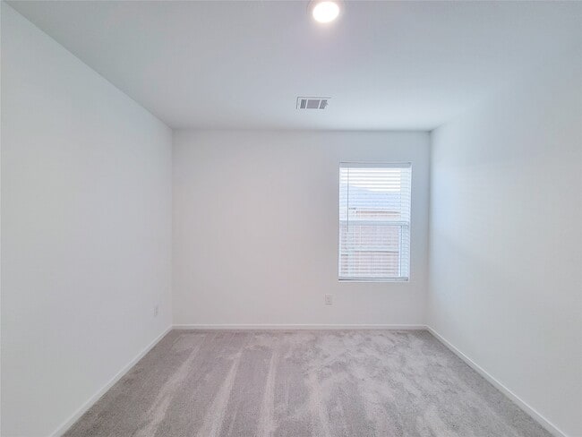 Photo - 1603 Windrose Bnd