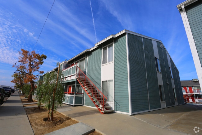 Photo - Creekside Apartments