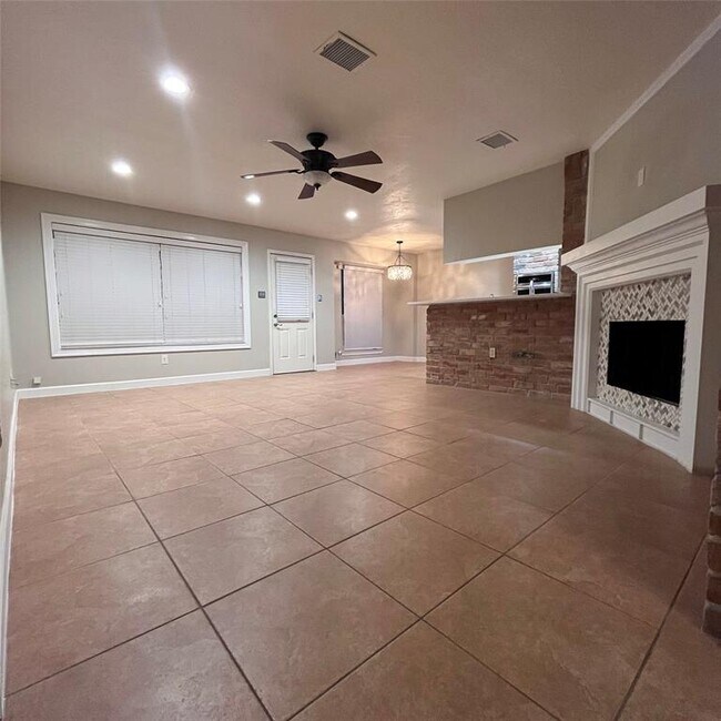 Photo - 5010 Spring Forest Dr