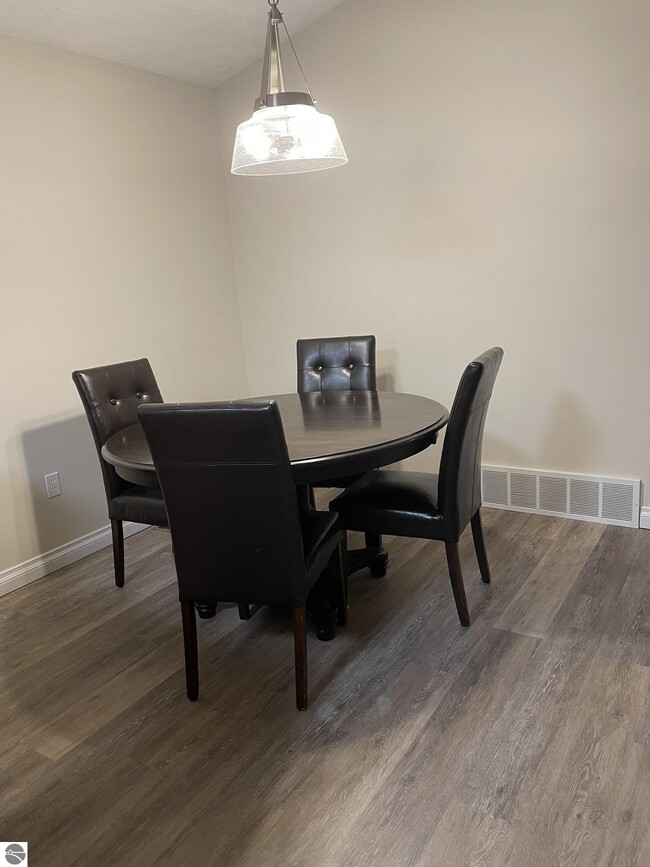 Photo - 2964 Emerald Bluffs