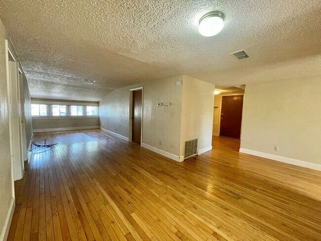 Photo - 1857 11th Ave Unidad B